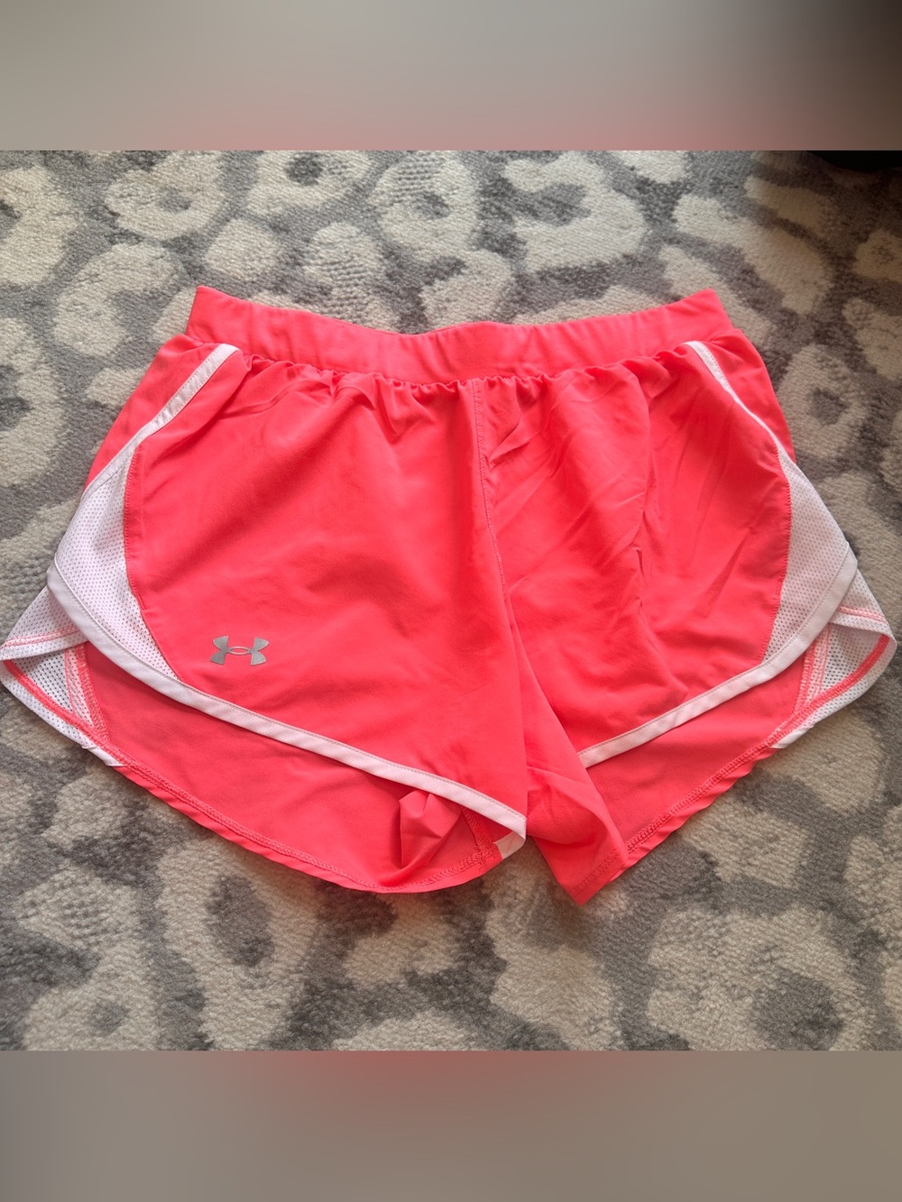 Under Armour Women’s Medium Bright Pink and White Running Shorts